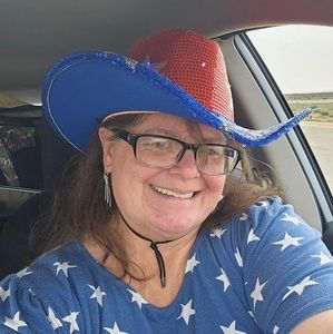 Meet your Posher, Kathy